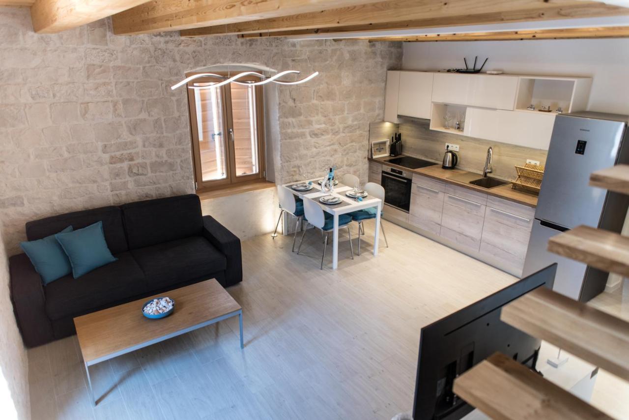 Limestone Heritage House Trogir Exterior photo