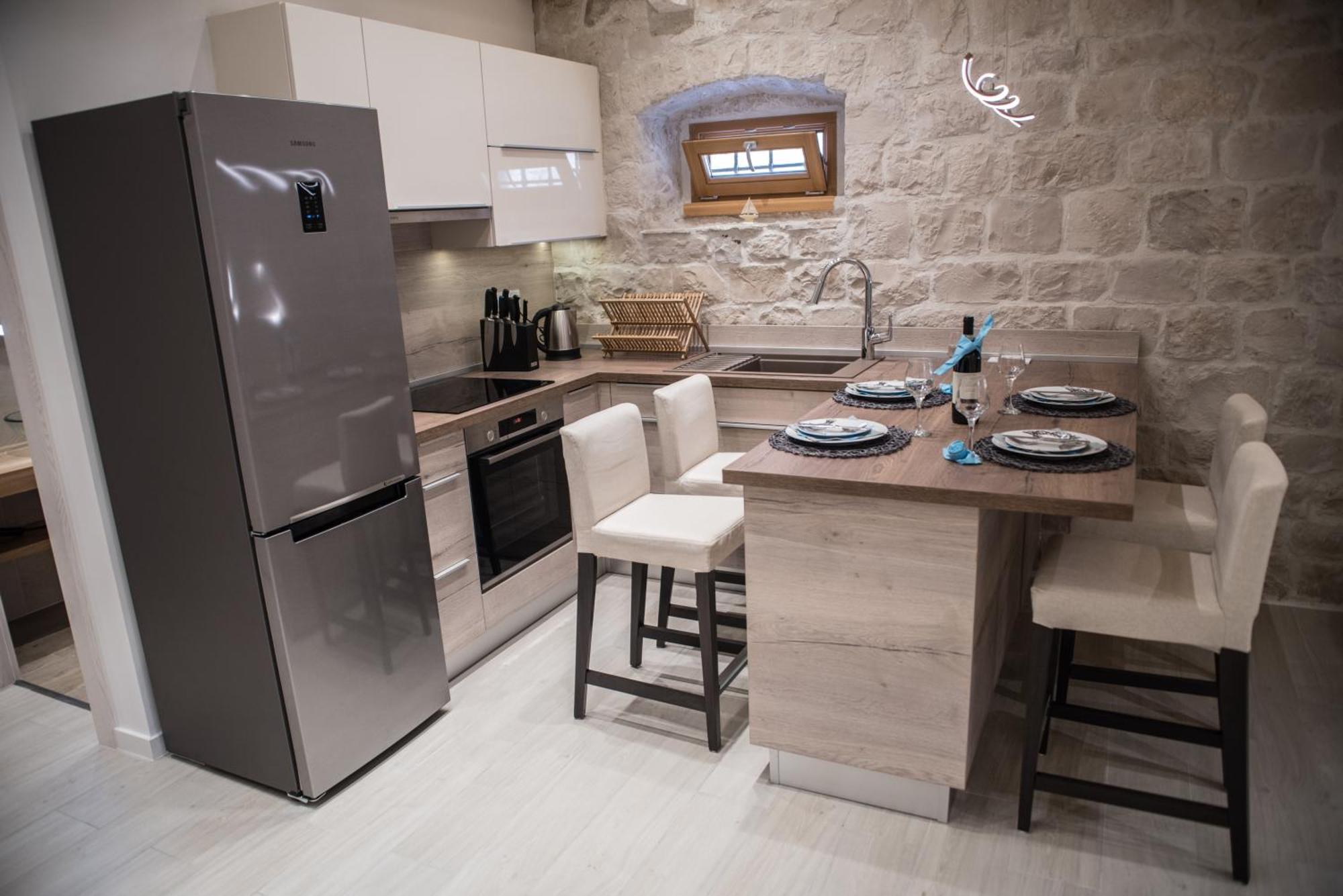 Limestone Heritage House Trogir Room photo