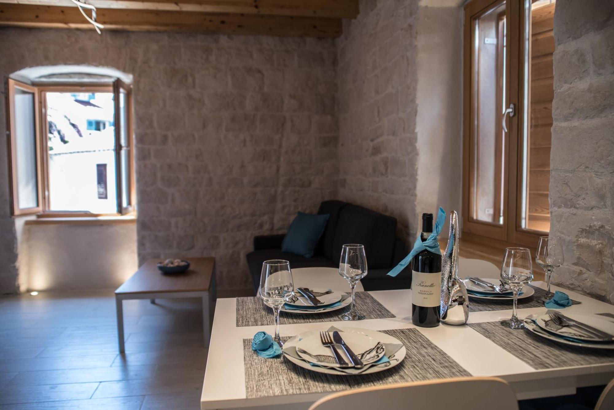 Limestone Heritage House Trogir Room photo