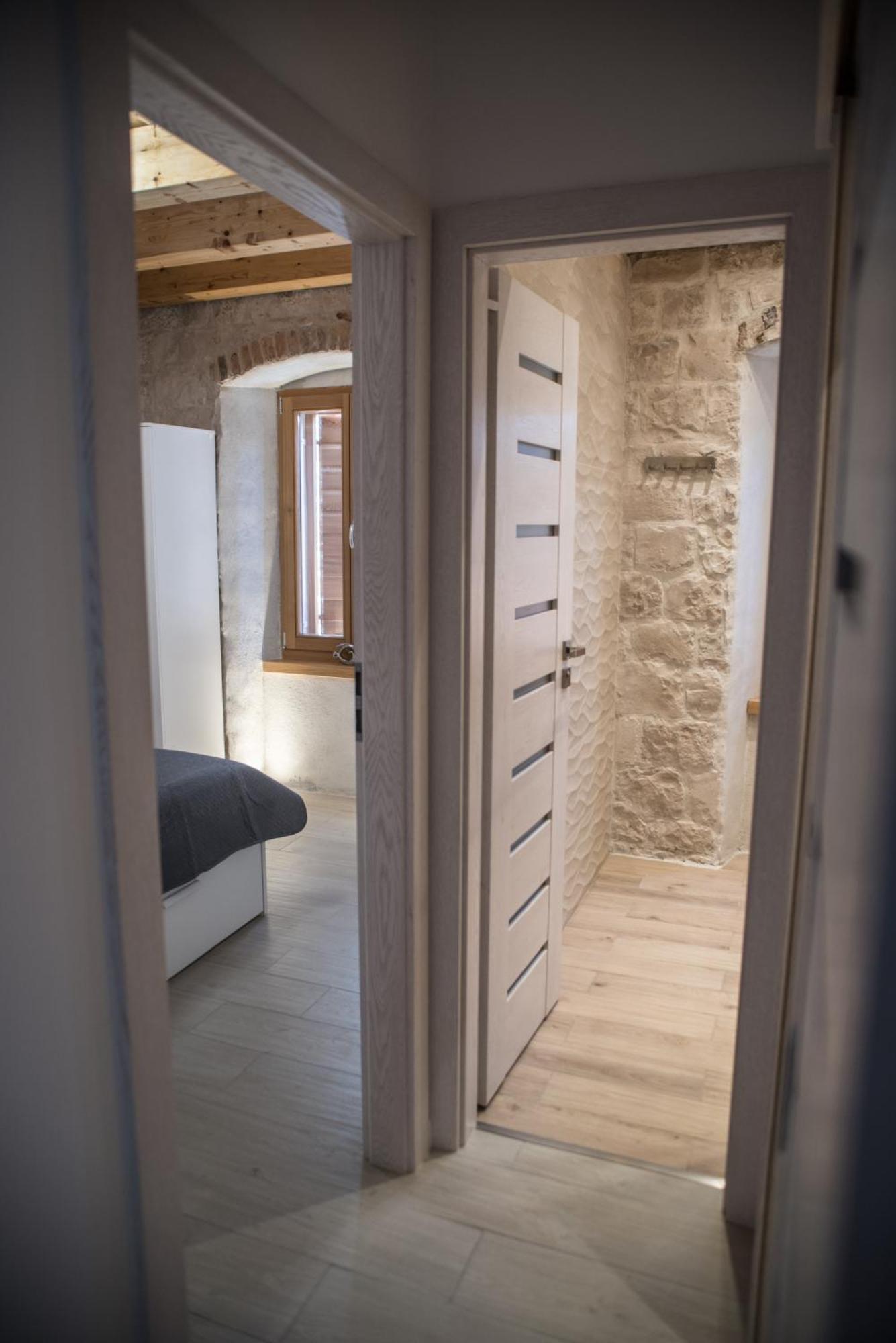 Limestone Heritage House Trogir Room photo